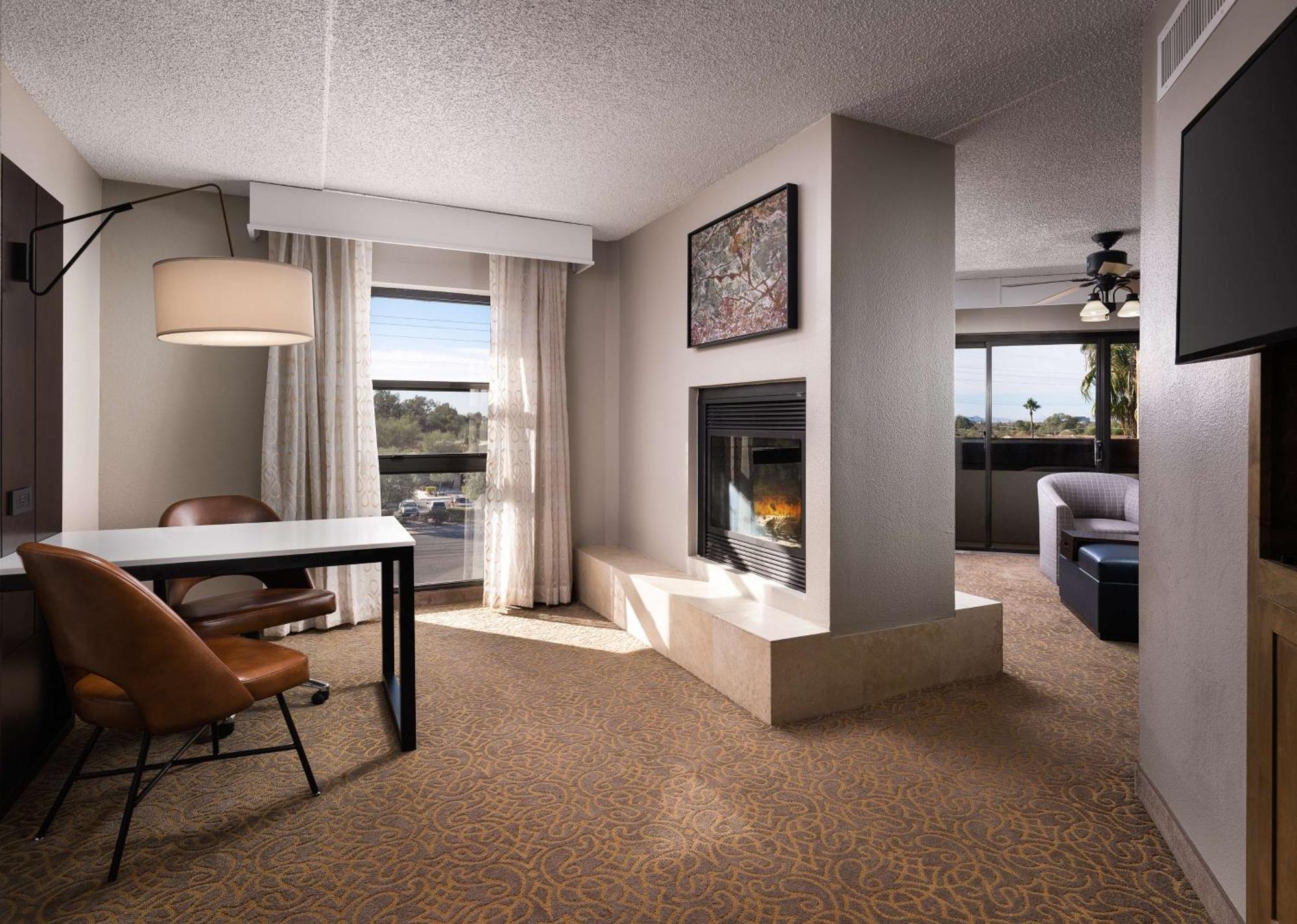 Embassy Suites By Hilton Tucson East Eksteriør bilde