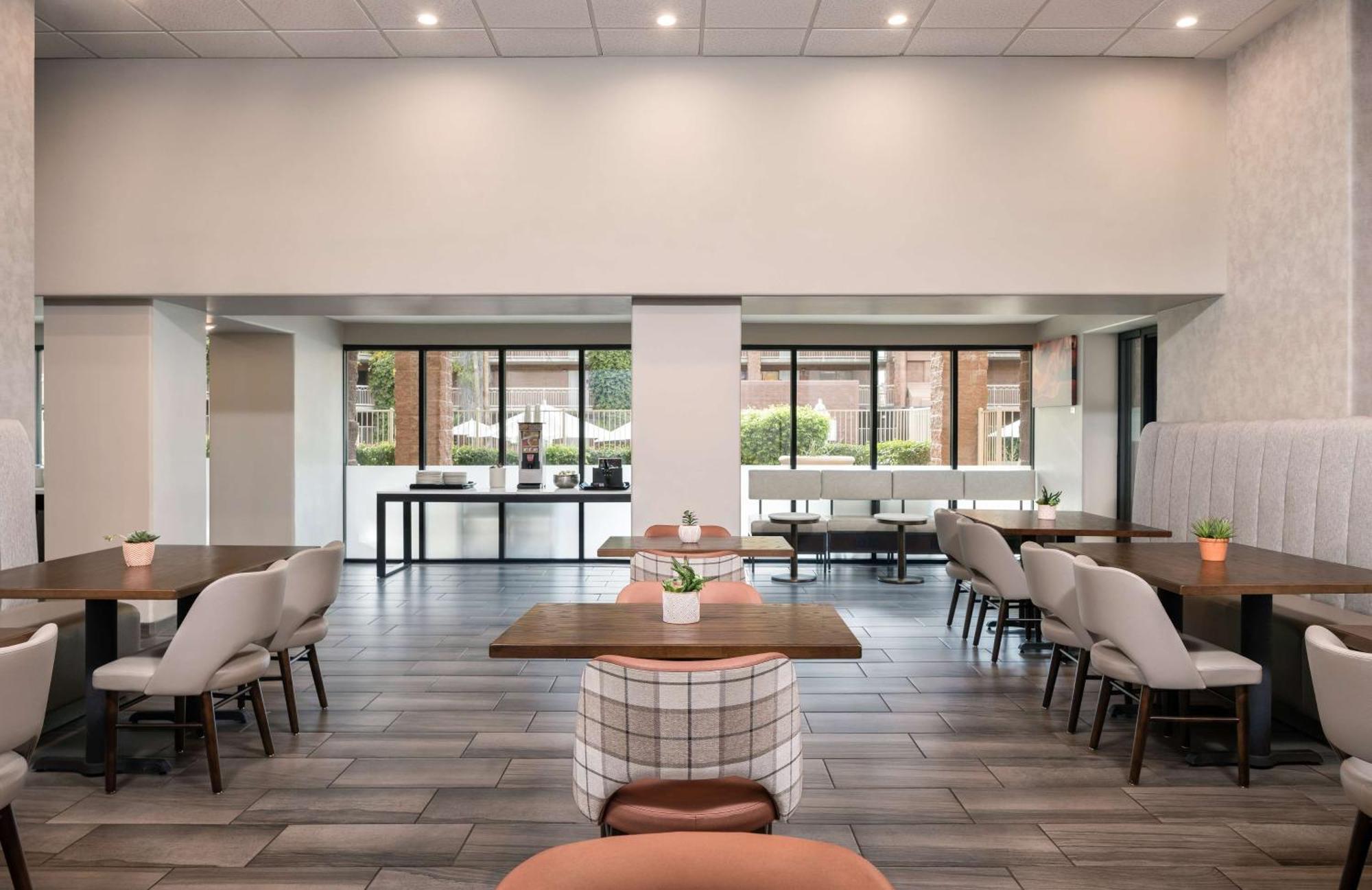 Embassy Suites By Hilton Tucson East Eksteriør bilde